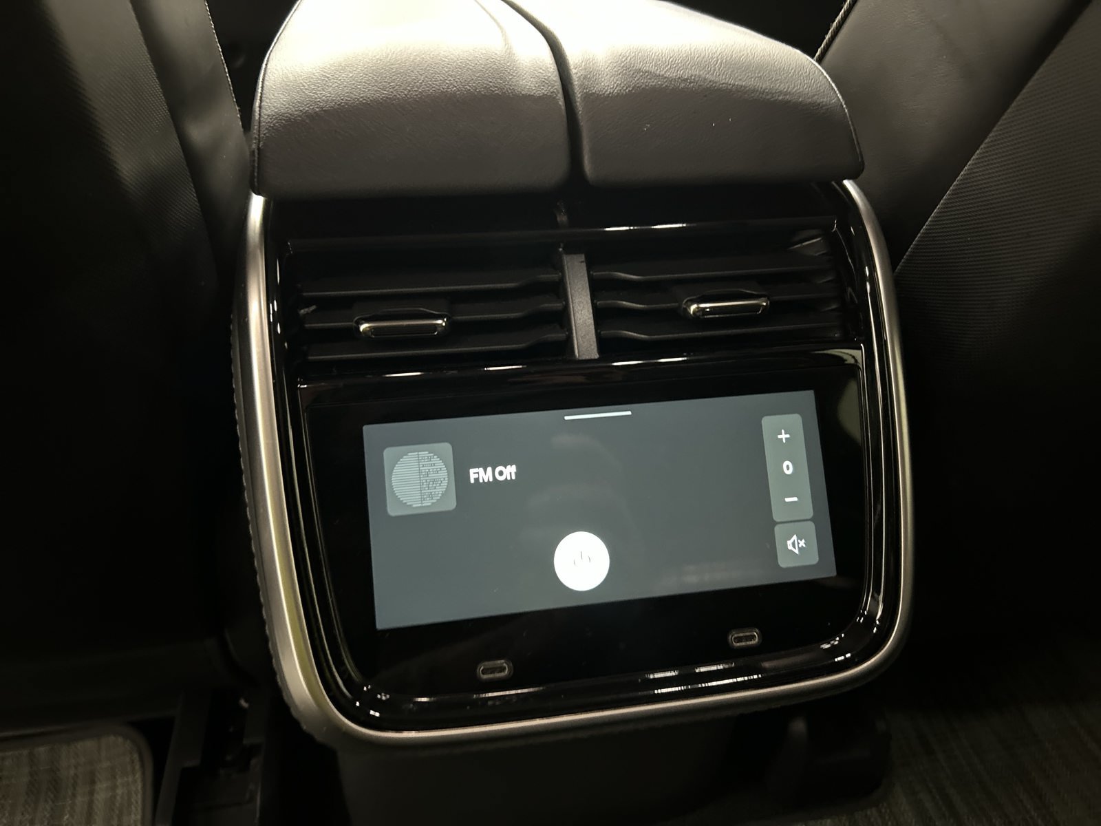 Used 2024 Rivian R1S Adventure Quad AWD/4WD image 30