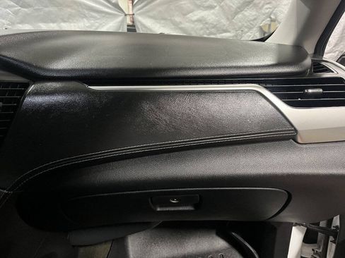 Used 2015 Chevrolet Suburban LT AWD/4WD image 13