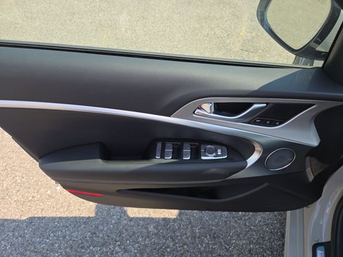 New 2026 Genesis G70 2.5T Prestige image 5