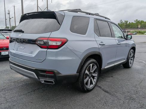 Certified 2024 Honda Pilot Elite image 7