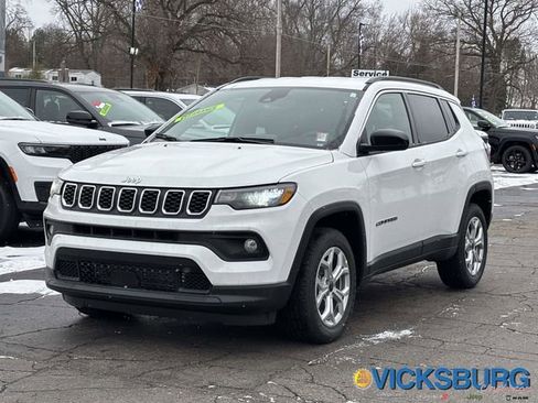 New 2026 Jeep Compass Latitude image 25