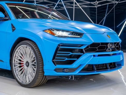 Used 2022 Lamborghini Urus image 5