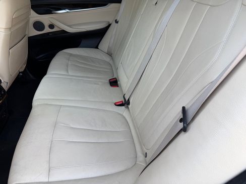 Used 2016 BMW X5 xDrive50i w/ Executive Package image 17