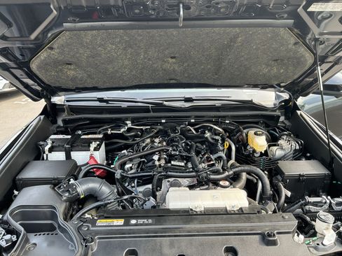 Used 2025 Toyota 4Runner Limited AWD/4WD image 44