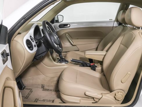 Used 2015 Volkswagen Beetle 1.8T FWD image 20
