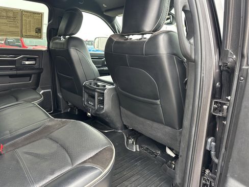 Used 2019 RAM 3500 Laramie image 48