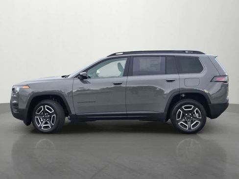 New 2026 Jeep Cherokee Laredo image 3