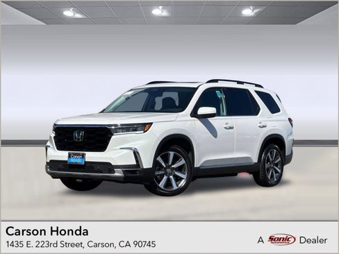 Certified 2025 Honda Pilot Touring image 1