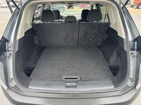 Used 2023 Nissan Rogue SV FWD image 21