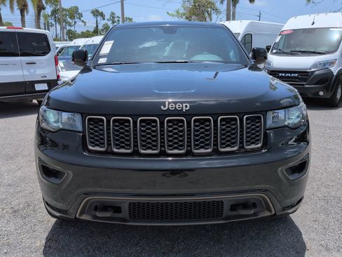 Used 2017 Jeep Grand Cherokee Limited 75th Anniversary AWD/4WD image 3