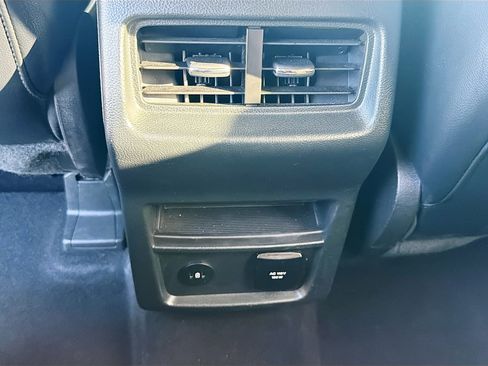 Used 2023 Ford Edge SEL AWD/4WD image 26