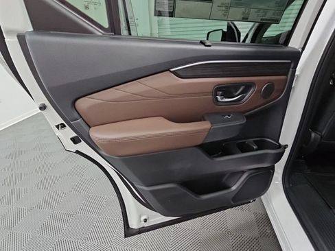 New 2026 Honda Pilot Touring image 35