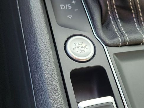 Used 2023 Volkswagen Atlas Cross Sport SE w/ Black Wheel Package image 16