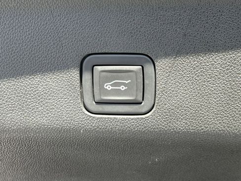 Used 2024 Cadillac Escalade ESV V w/ Heavy-Duty Trailer Package image 26