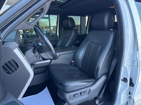 Used 2015 Ford F250 Lariat w/ Lariat Ultimate Package image 2