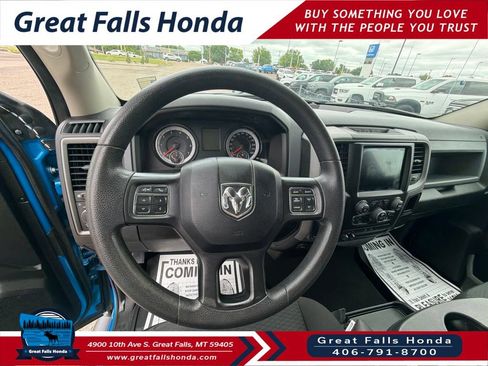 Used 2019 RAM 1500 Express w/ Hydro Blue Sport Package AWD/4WD image 13