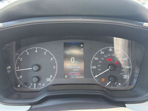 Used 2025 Toyota Corolla SE FWD image 19