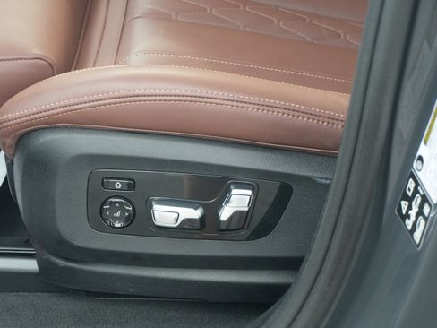 Used 2026 BMW X6 xDrive40i w/ Executive Package AWD/4WD image 21