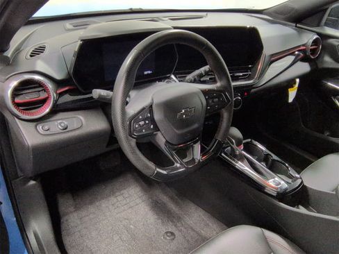 Used 2024 Chevrolet Trax RS w/ Sunroof Package image 10