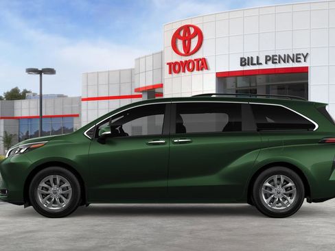 New 2026 Toyota Sienna XLE FWD image 4