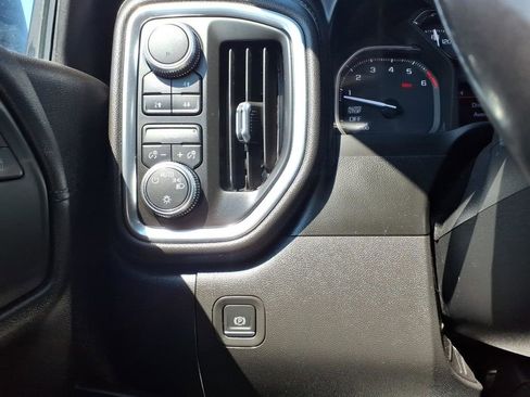 Used 2019 GMC Sierra 1500 SLE w/ SLE Value Package image 13