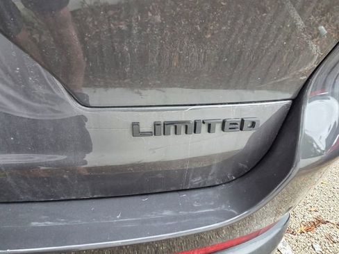 Used 2024 Jeep Grand Cherokee L Limited w/ Black Appearance Package image 6