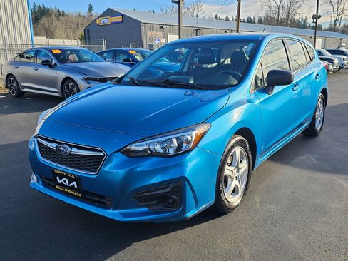 Used 2017 Subaru Impreza 2.0i image 3