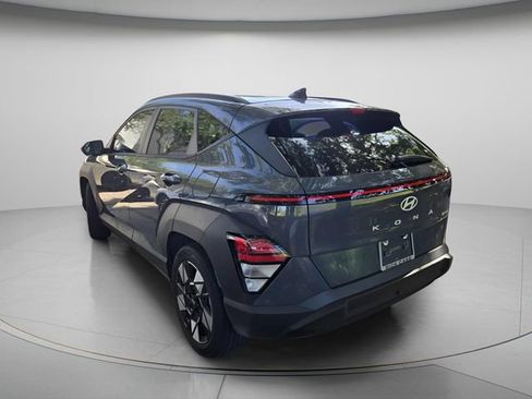 Used 2024 Hyundai Kona SEL w/ Convenience Package FWD image 7