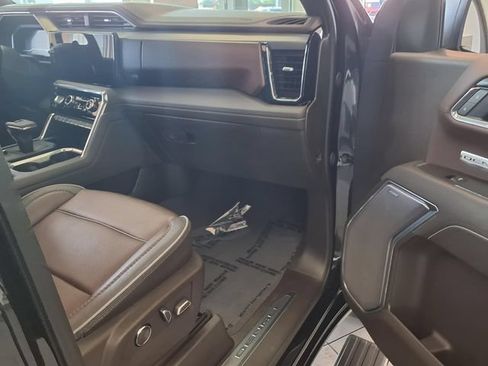 Used 2025 GMC Sierra 1500 Denali w/ Denali Reserve Package AWD/4WD image 30