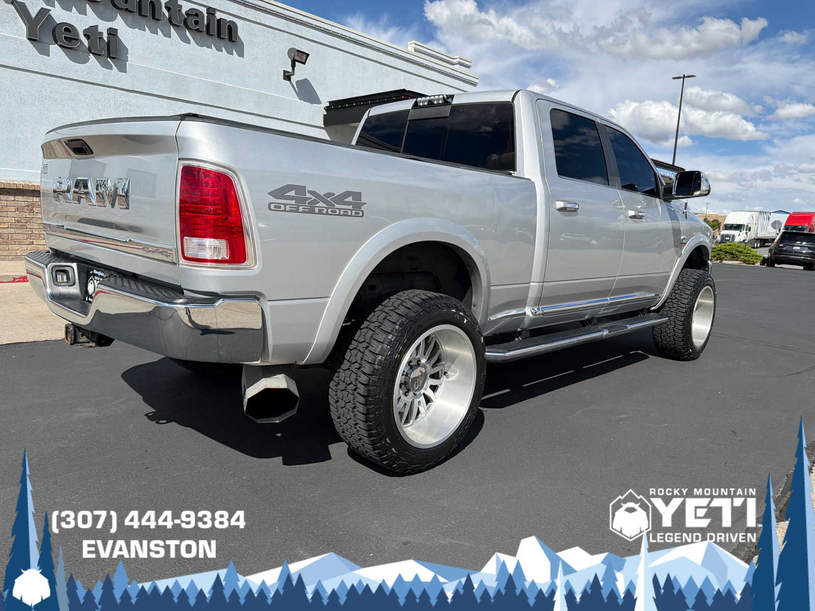 Used 2017 RAM 2500 Limited AWD/4WD image 3
