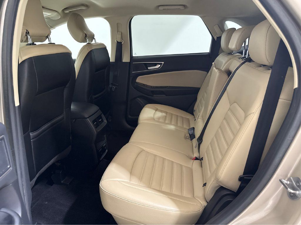 Used 2017 Ford Edge SEL w/ Equipment Group 201A FWD image 25