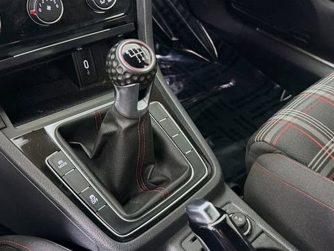 Used 2020 Volkswagen GTI S FWD image 17