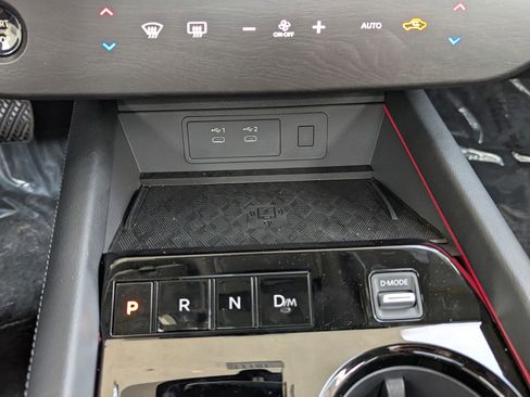 New 2025 Nissan Murano Platinum AWD/4WD image 19