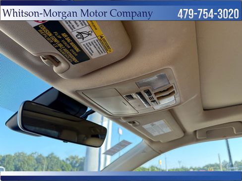 Used 2017 Toyota Highlander Limited Platinum FWD image 33