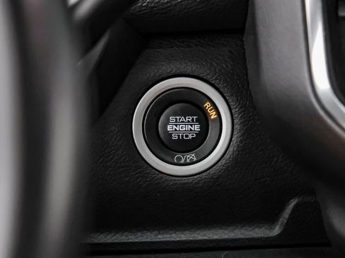 Used 2022 RAM 2500 Laramie AWD/4WD image 18