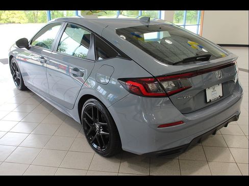 Certified 2024 Honda Civic Sport image 6