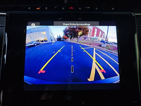 Certified 2022 Jeep Grand Cherokee Altitude image 24