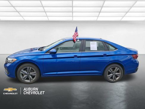 Used 2024 Volkswagen Jetta SE FWD image 6