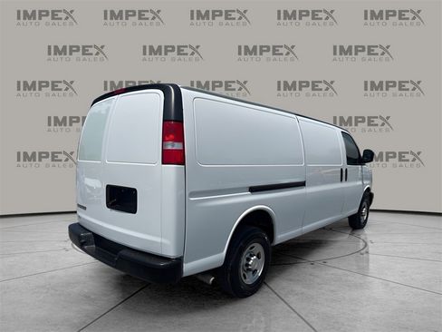 Used 2023 Chevrolet Express 2500 Extended w/ Driver Convenience Package image 5