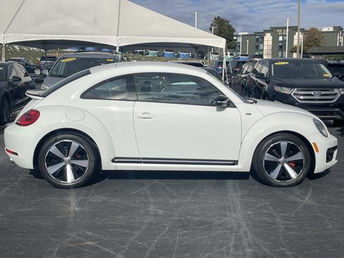 Used 2016 Volkswagen Beetle R-Line image 8