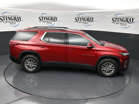 Certified 2023 Chevrolet Traverse LT FWD image 28