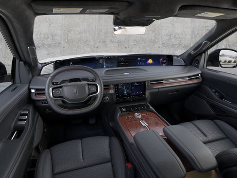 New 2026 Lincoln Navigator L Black Label AWD/4WD image 9