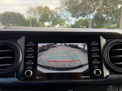 Used 2022 Toyota Tacoma SR image 24