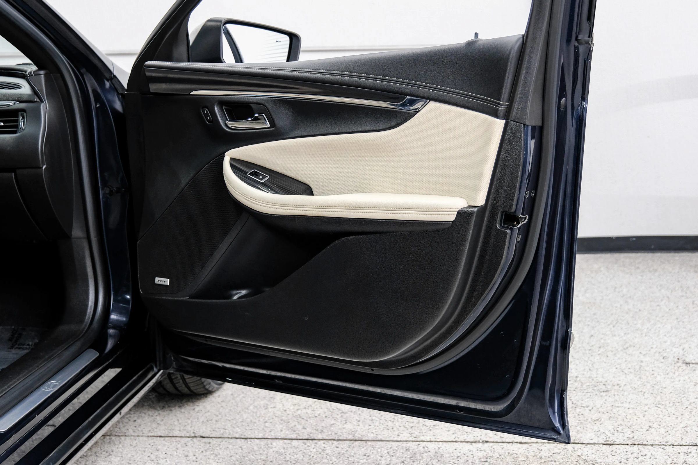 Used 2018 Chevrolet Impala Premier FWD image 51