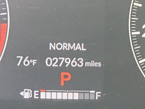 Certified 2025 Honda HR-V Sport image 18