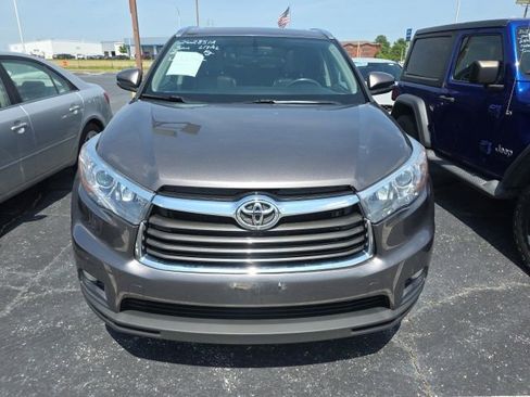Used 2016 Toyota Highlander XLE AWD/4WD image 6