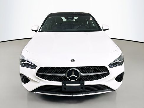 Used 2025 Mercedes-Benz CLA 250 4MATIC image 2