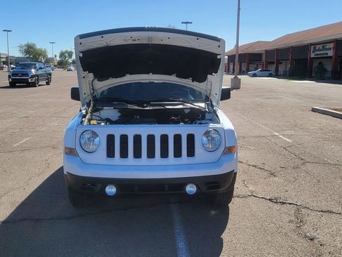 Used 2015 Jeep Patriot Sport image 31