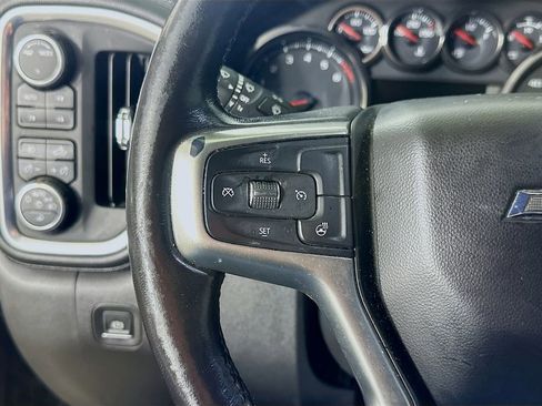 Used 2021 Chevrolet Silverado 1500 LT Trail Boss w/ Convenience Package II image 17