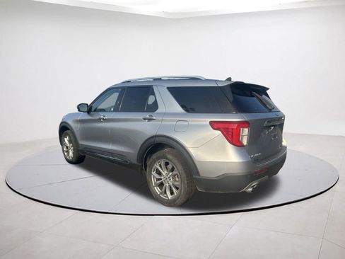 Used 2021 Ford Explorer Limited w/ Equipment Group 301A image 7